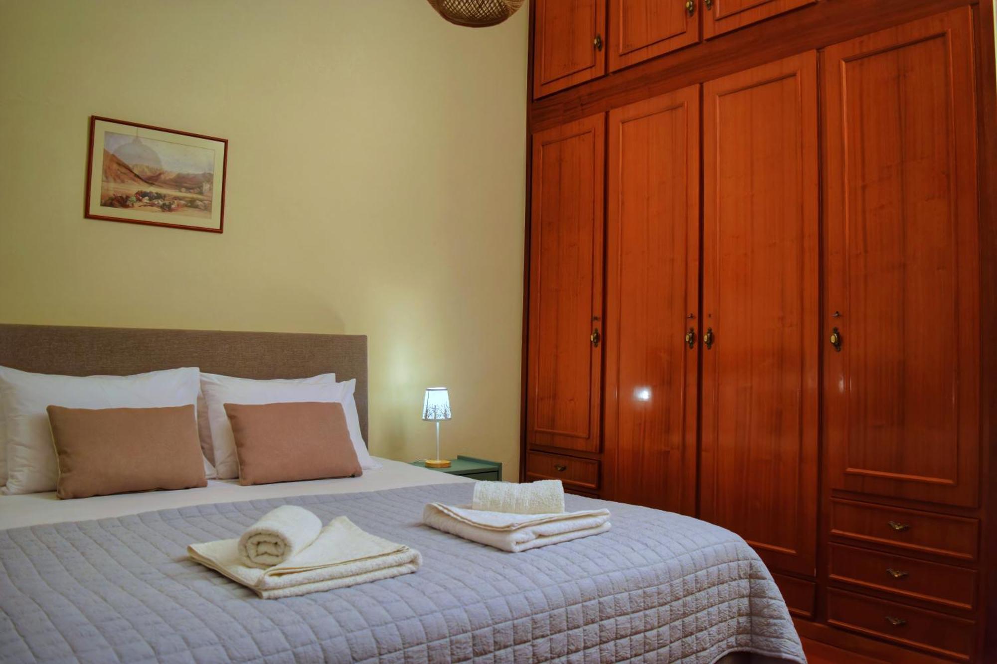 Rodon Manor Apartment *