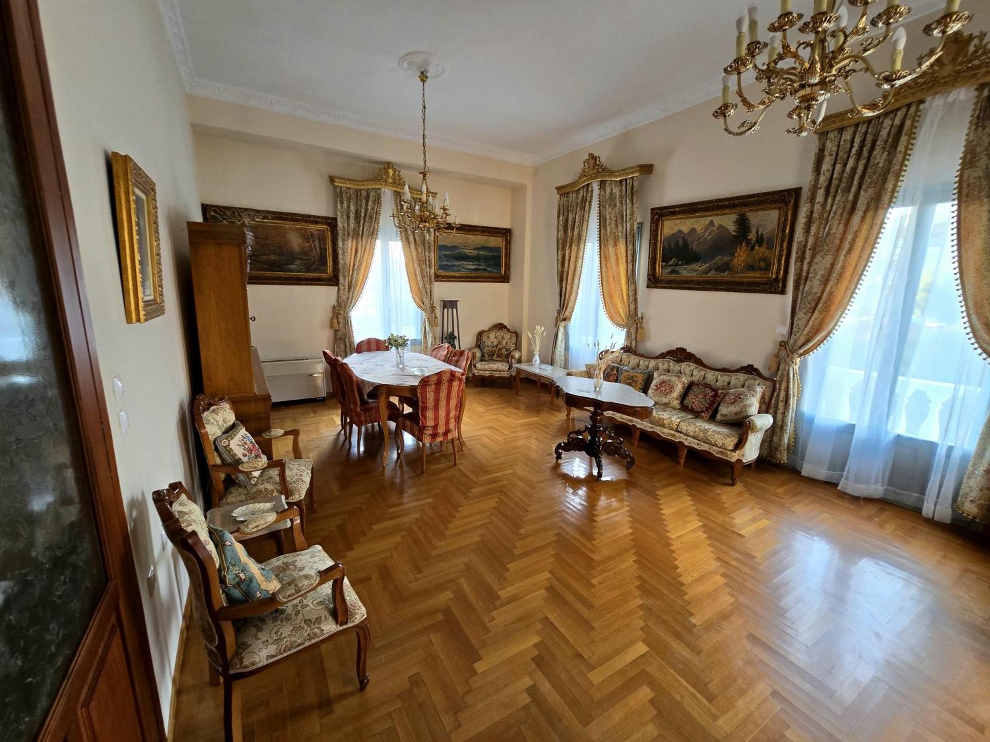 Rodon Manor Apartamento